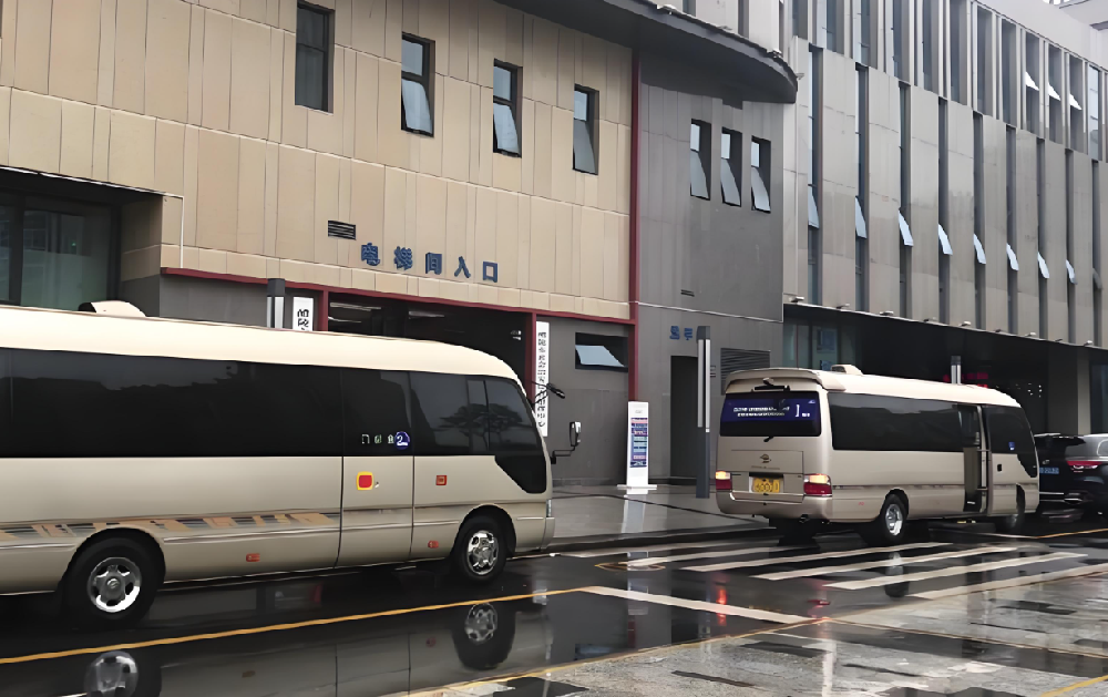 天脉租车公司全体员工给大家拜年
